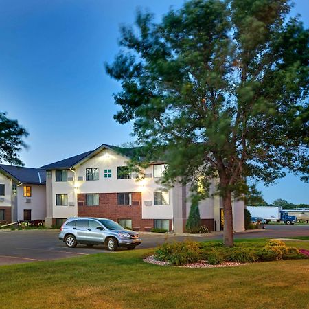 Super 8 By Wyndham Aberdeen East Экстерьер фото