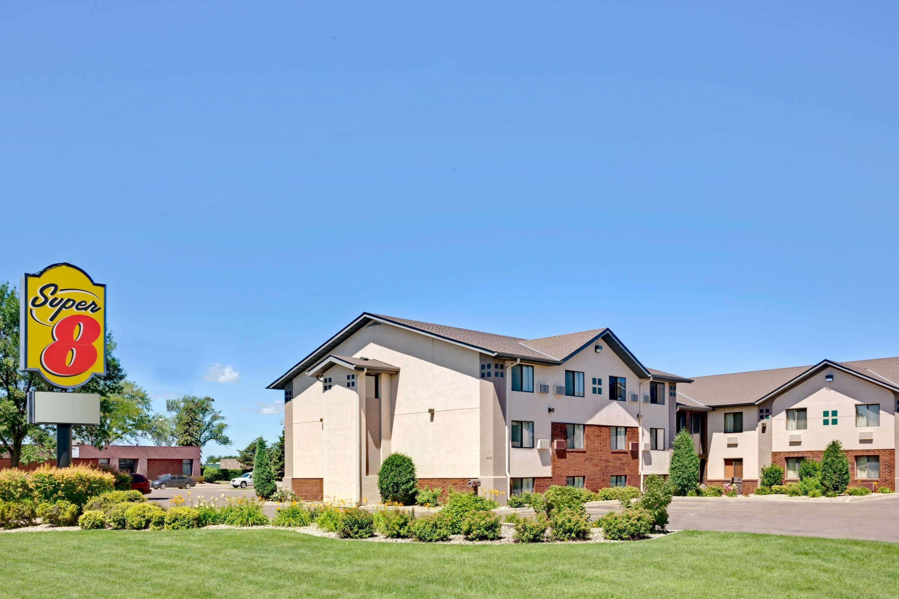 Super 8 By Wyndham Aberdeen East Экстерьер фото